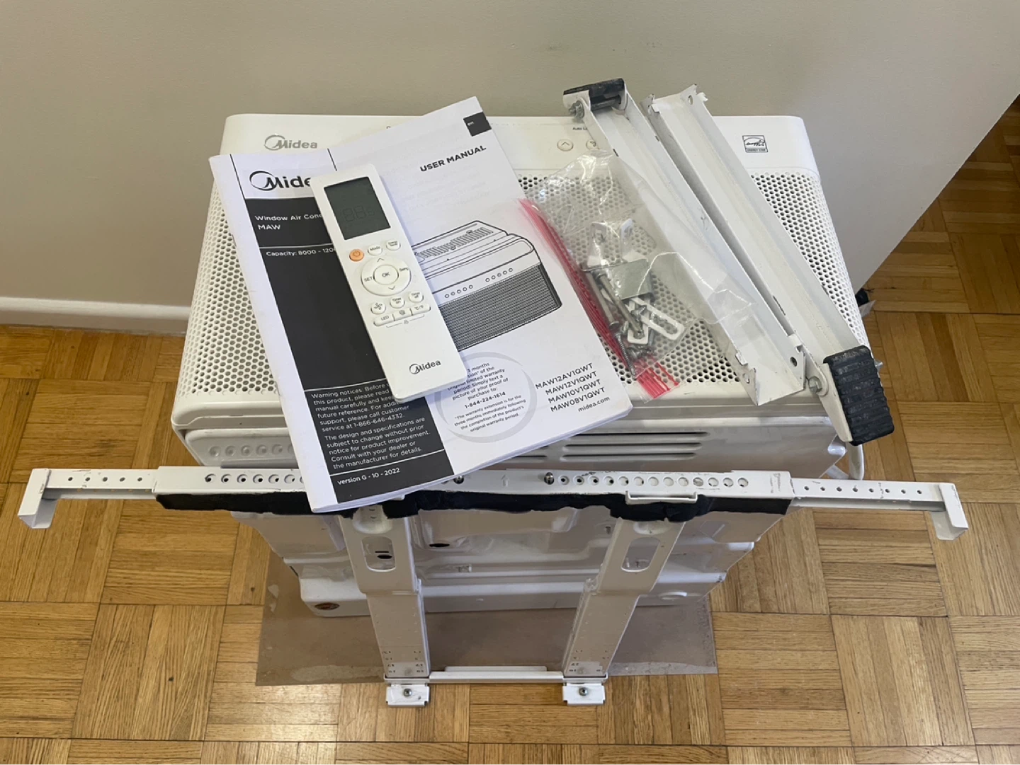 Midea MAW Window Air Conditioner - 8000 BTU - photo 5