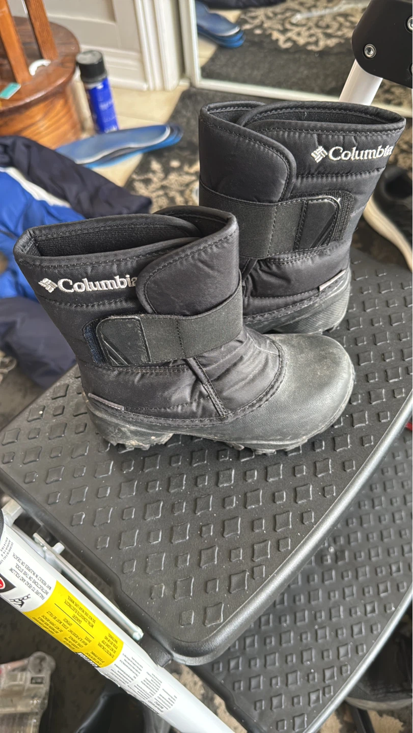 Columbia Kids Winter Boots Size 11