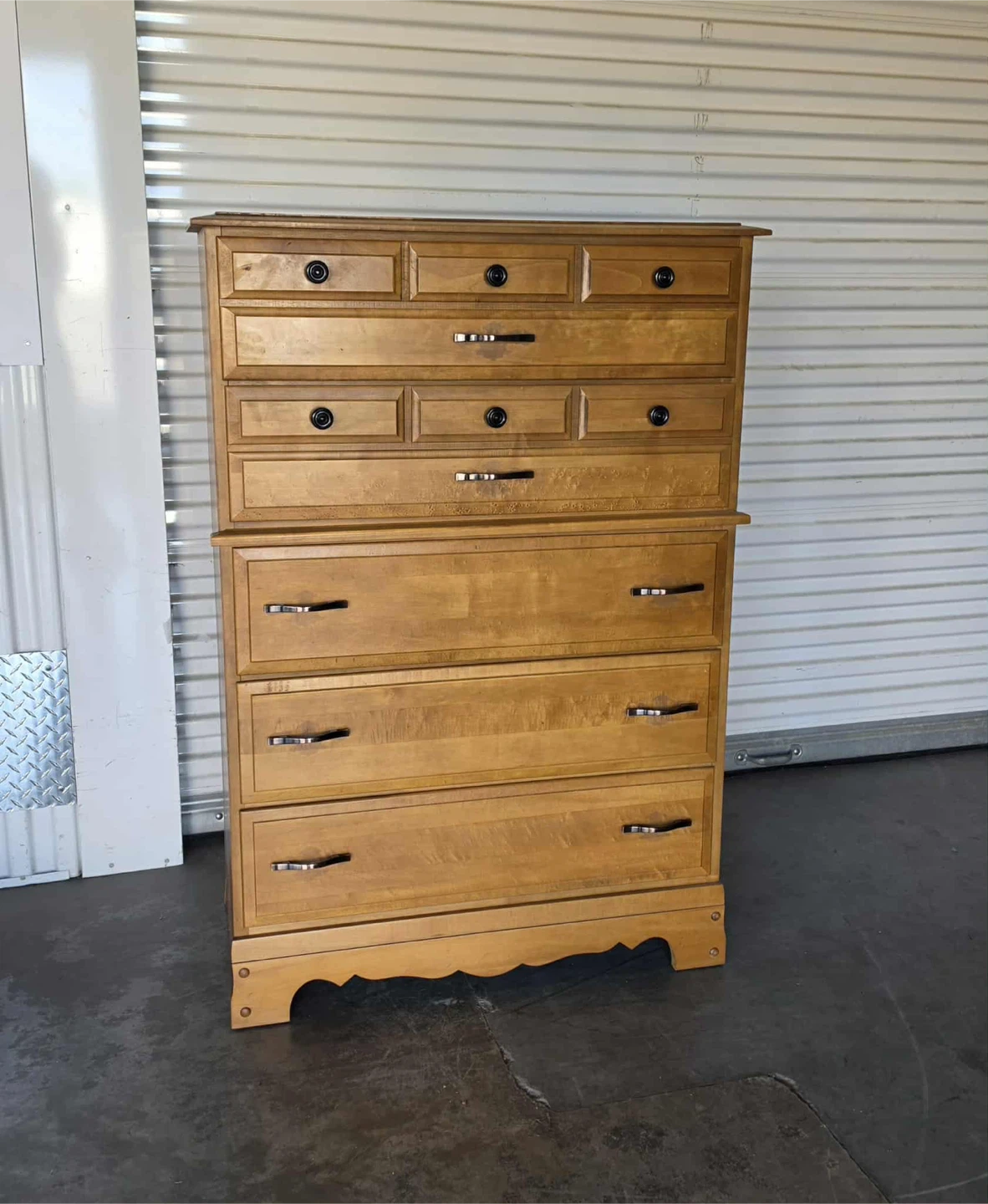 Solid maple 5 drawer dresser
