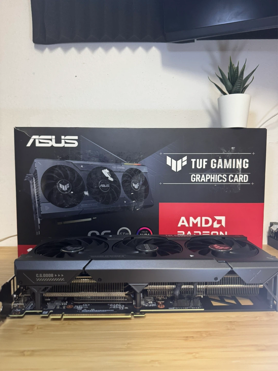 RX 7600XT ASUS TUF 16GB - photo 2