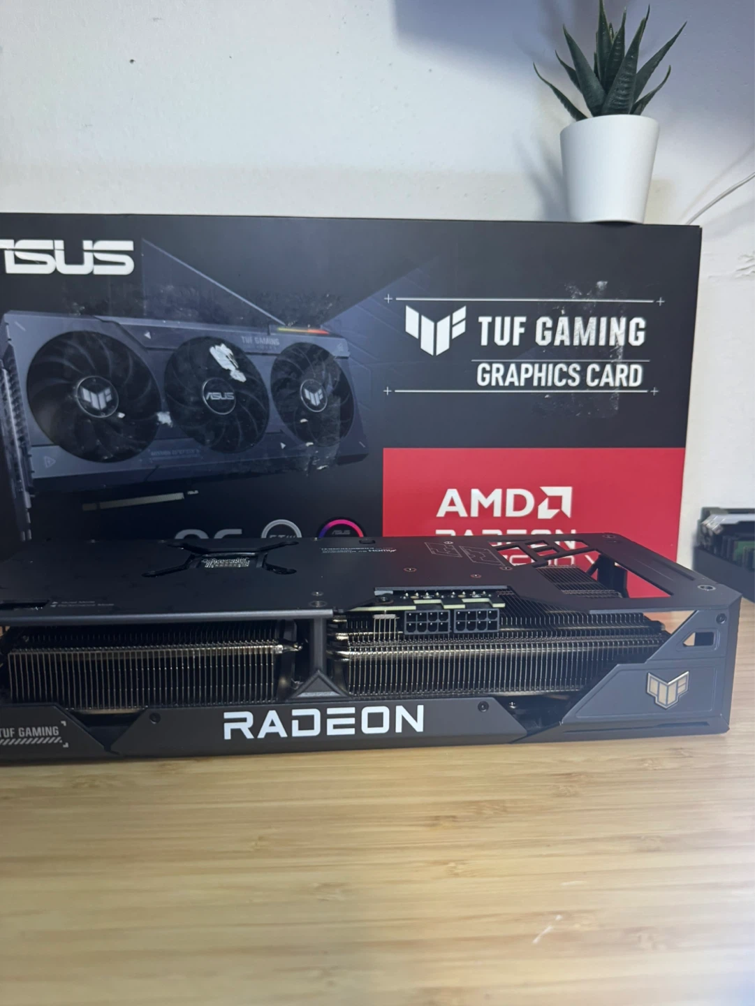 RX 7600XT ASUS TUF 16GB - photo 4