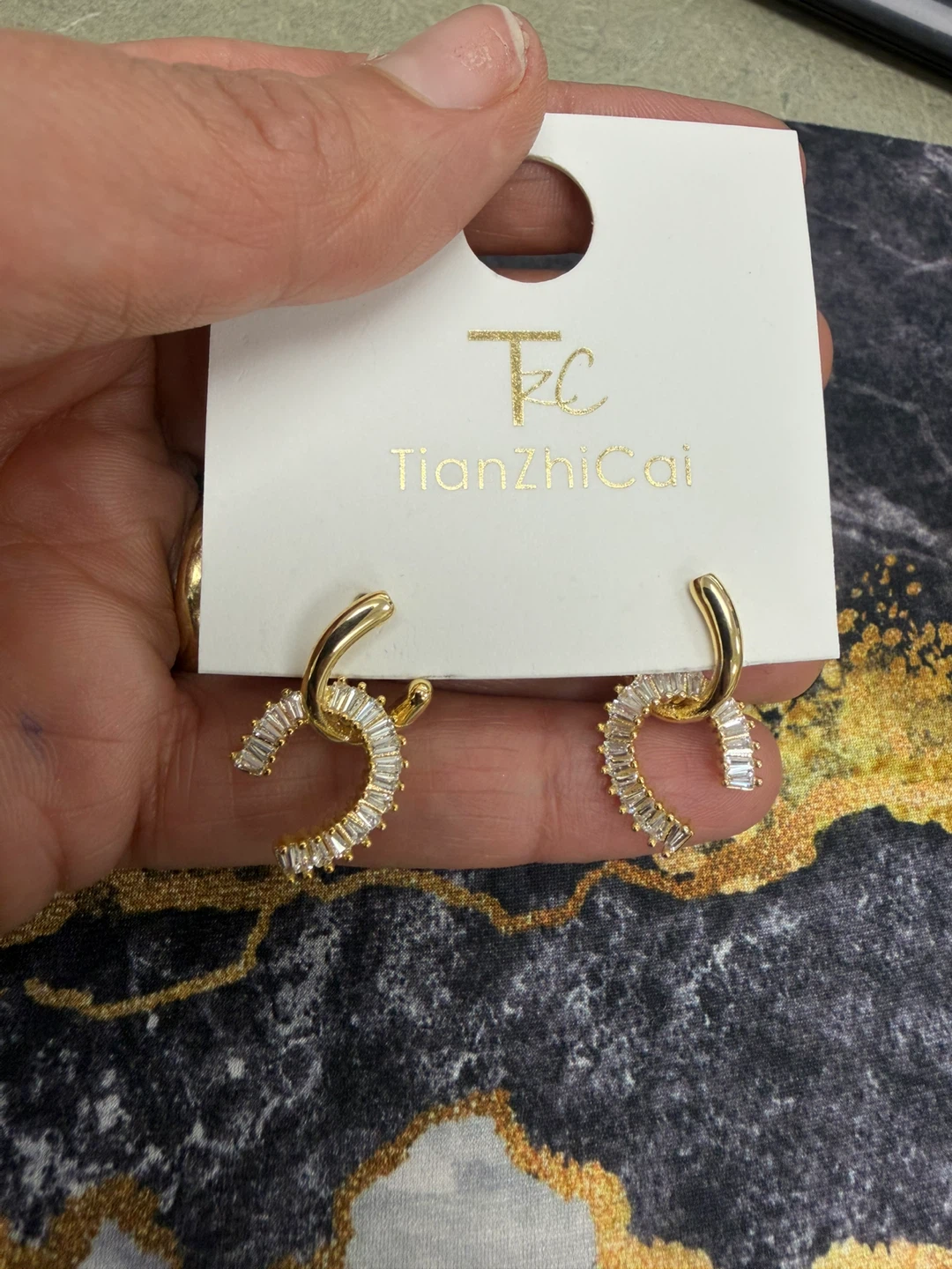 Earring