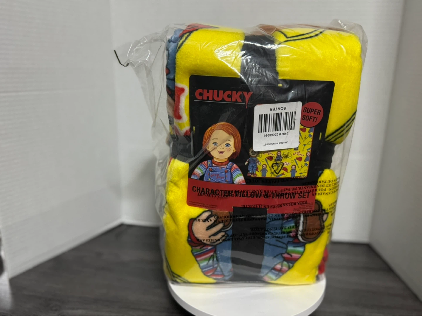 Chucky Character Pillow & Throw Set - photo 5