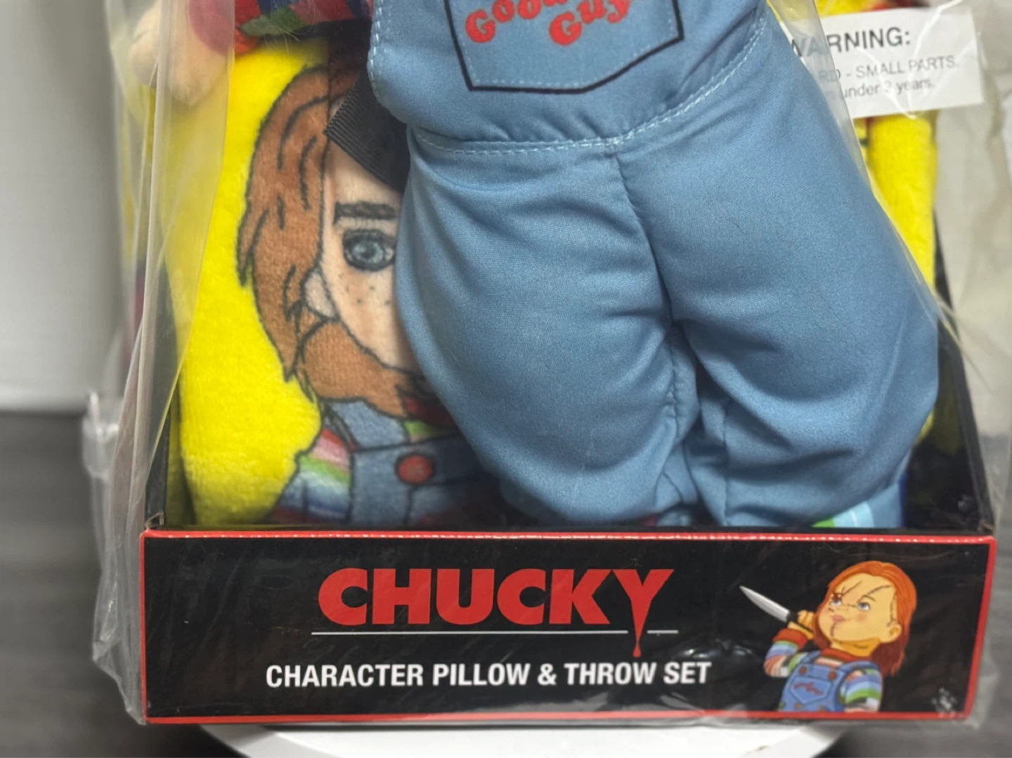 Chucky Character Pillow & Throw Set - photo 4