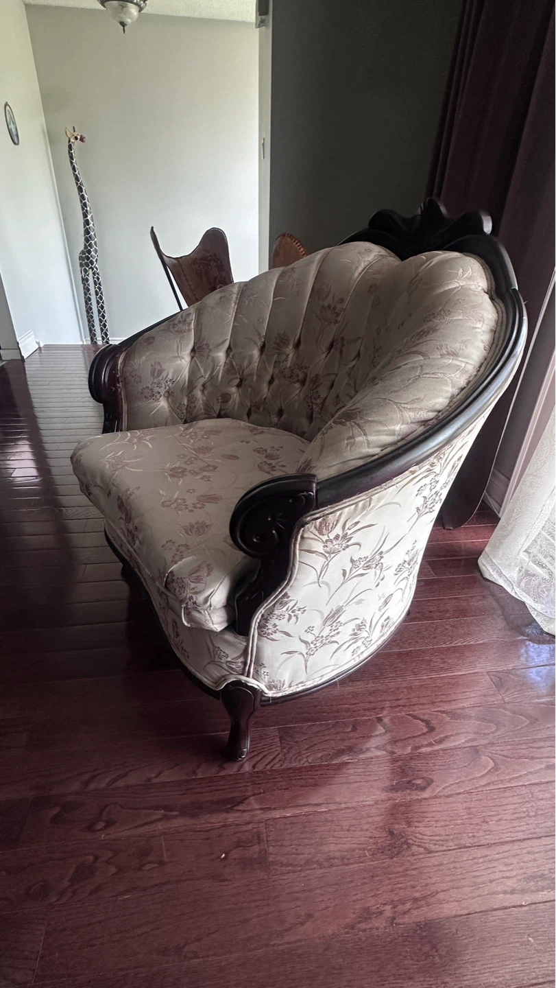 Vintage Tufted Sofas - photo 2