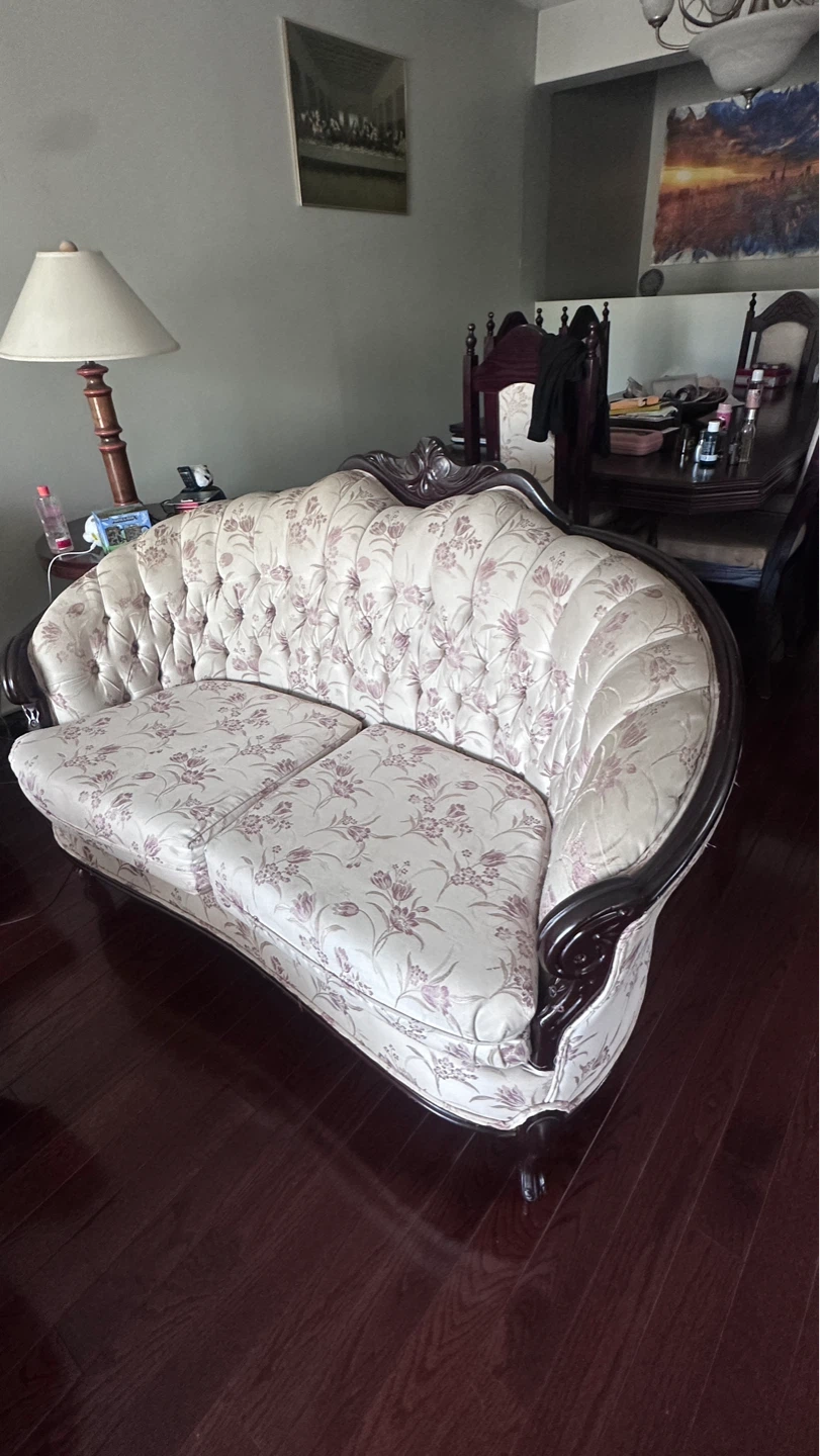 Vintage Tufted Sofas - photo 4