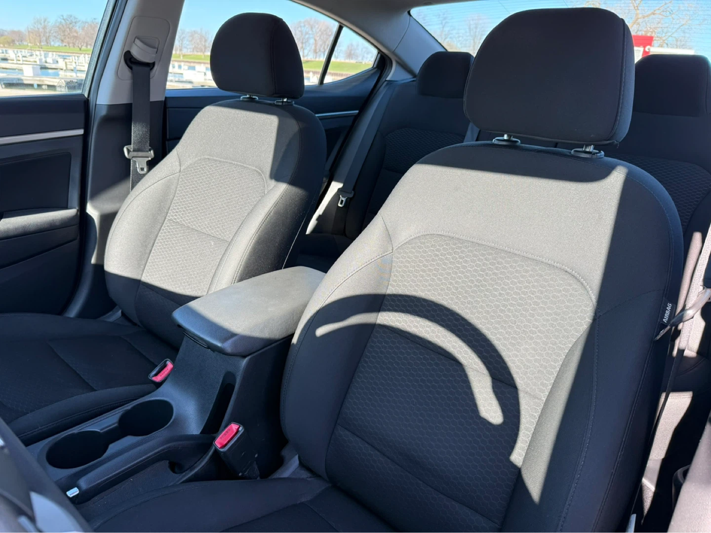 Hyundai Elantra Sedan - photo 5