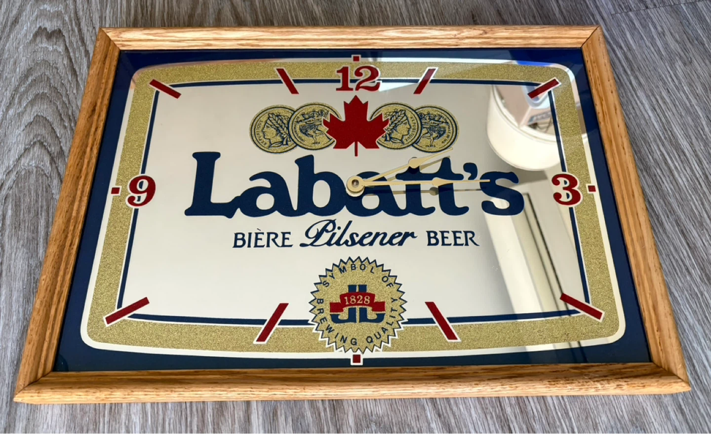 Vintage Labatt's Pilsener Beer Mirror Clock