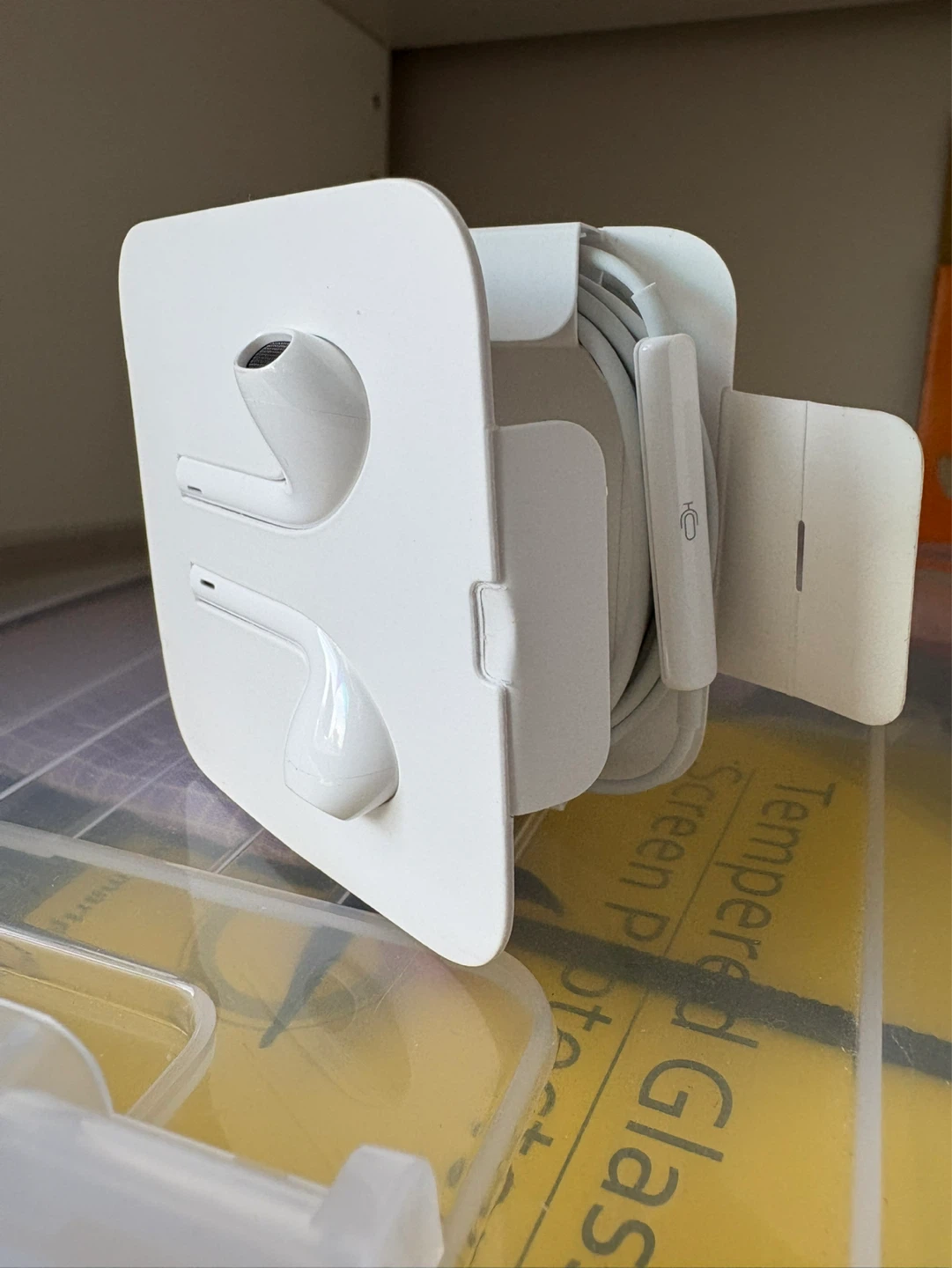 Apple EarPods with Lightning Connector - photo 2