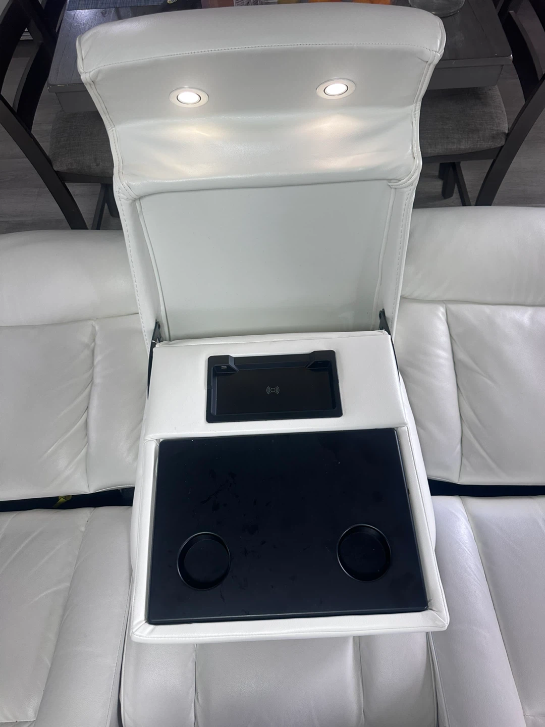Bob’s Furniture White Leather Recliner Sofa with Center Console - photo 3