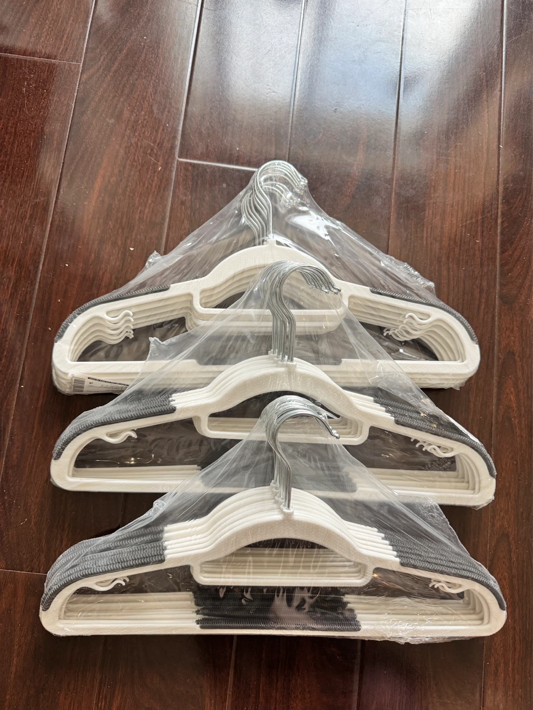 Slim Non-Slip Clothes Hangers - Set of 40