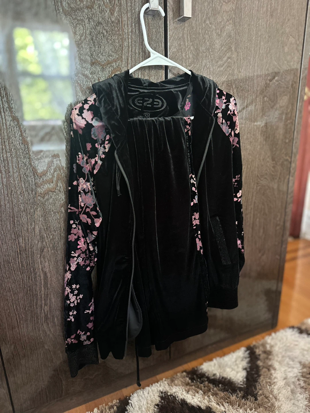Black Velour Floral Tracksuit Set - Size 38