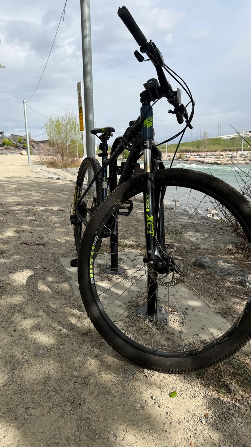 GT Aggressor Bike - Hybrid Mountain - photo 4
