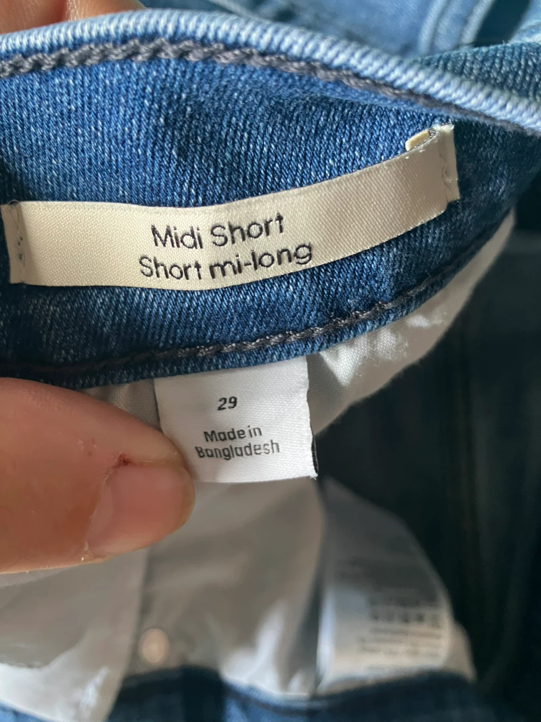 Calvin Klein Jeans Midi Shorts Size 29 - photo 3