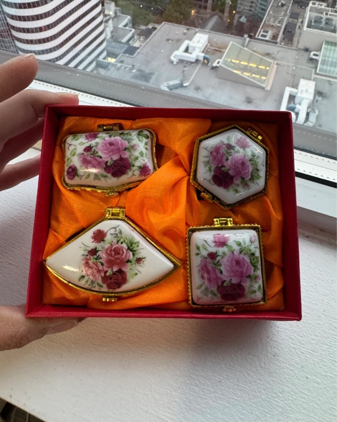 Set of 4 Ceramic Trinket Boxes