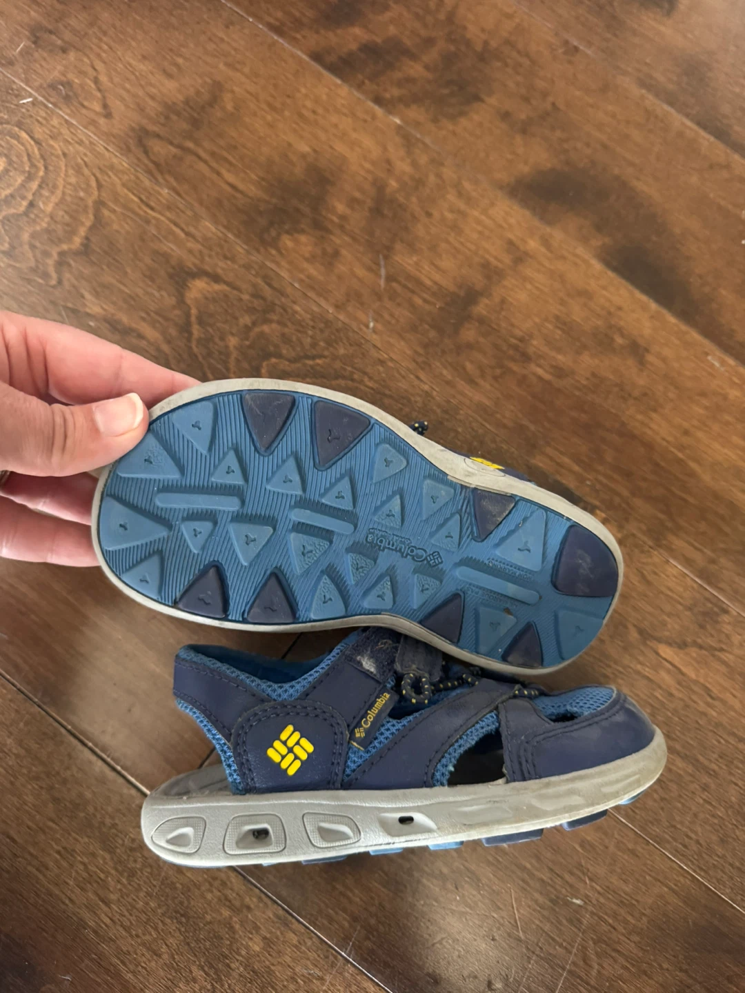 Columbia size 11 Kids Blue Water Sandals