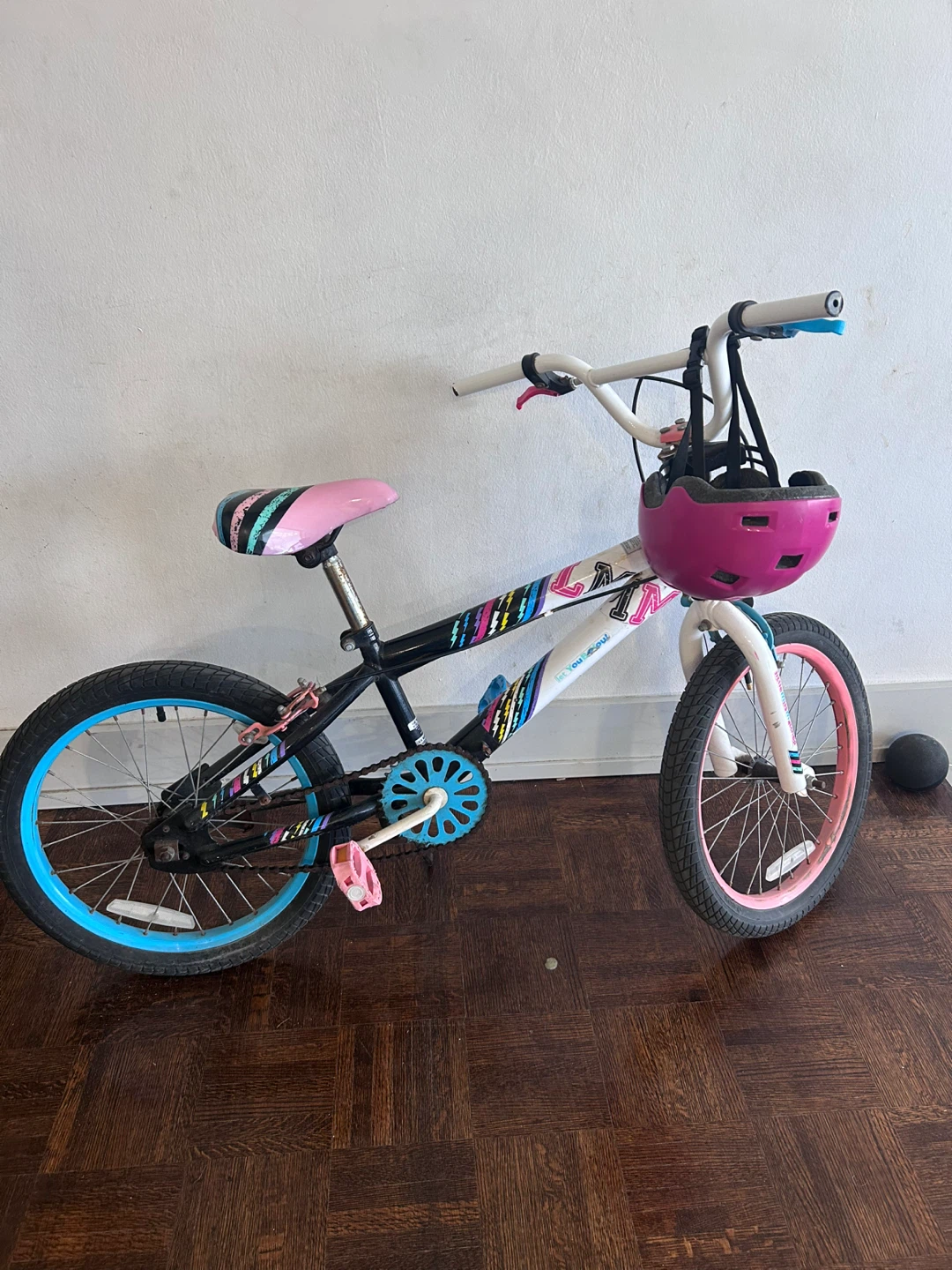Schwinn Girl's Bicycle, size - 18