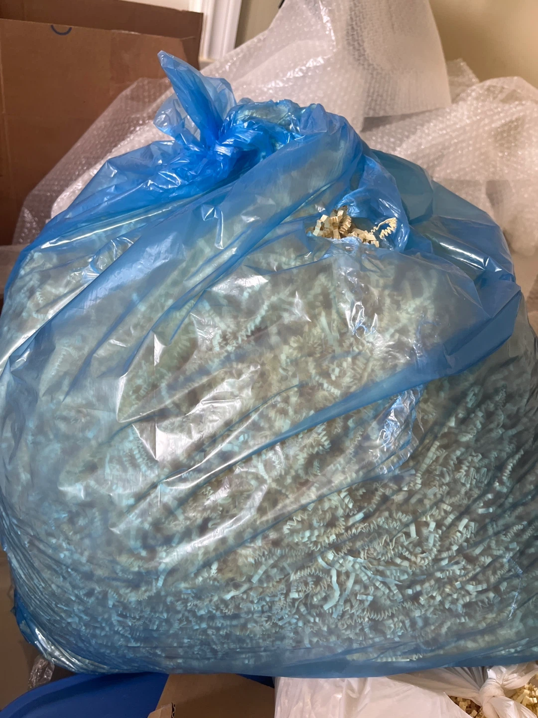 Bag of Crinkle Cut Paper Filler
