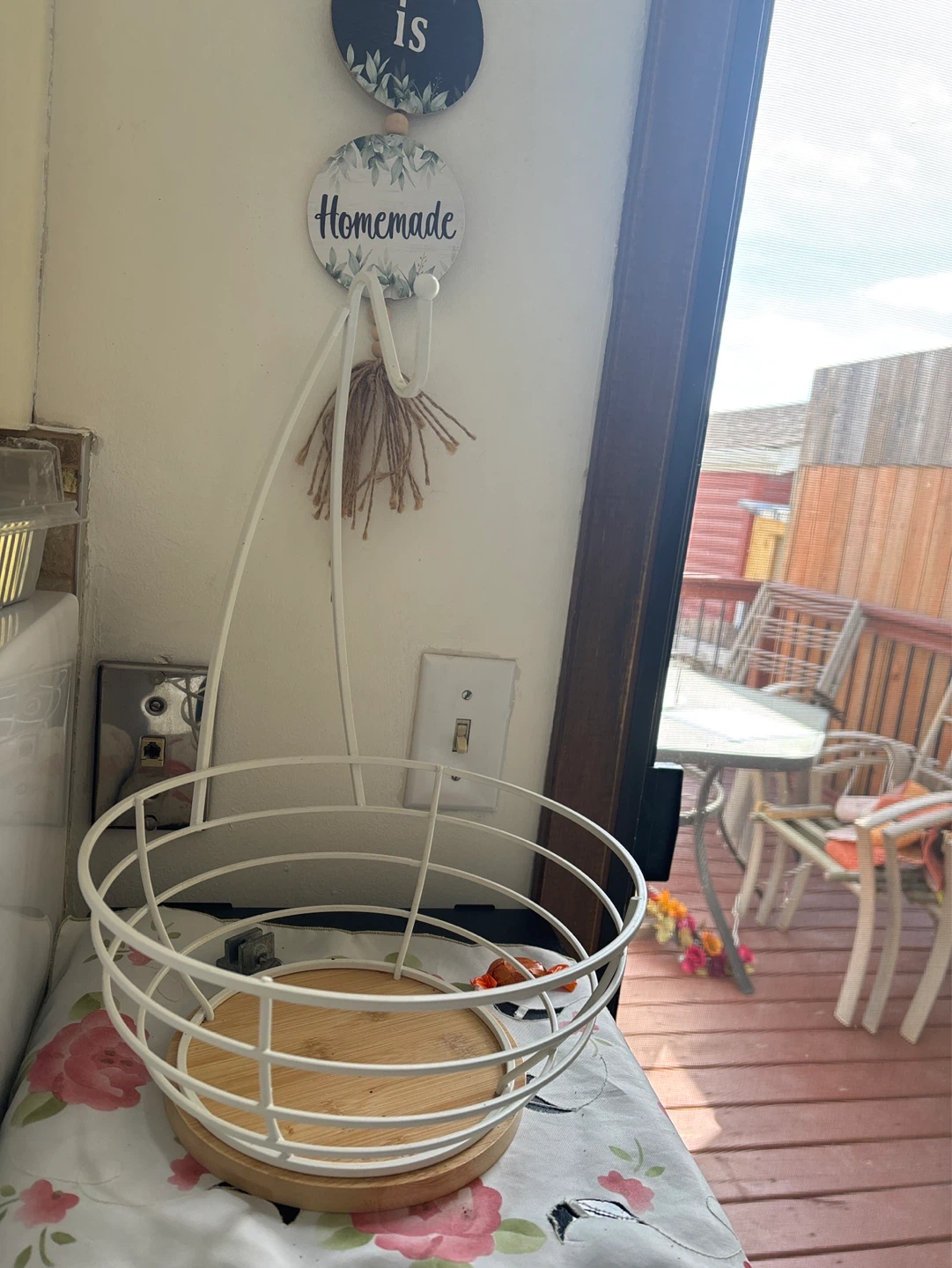 White Wire Fruit Basket with Wood Base - photo 2