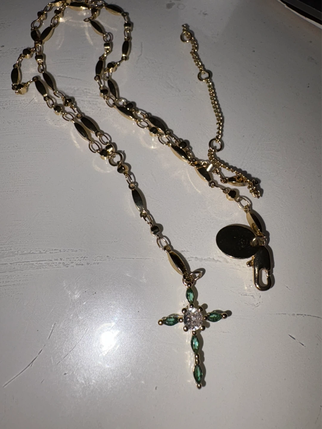Rhodium Gold Necklace with peridot color Cross Pendant - photo 4