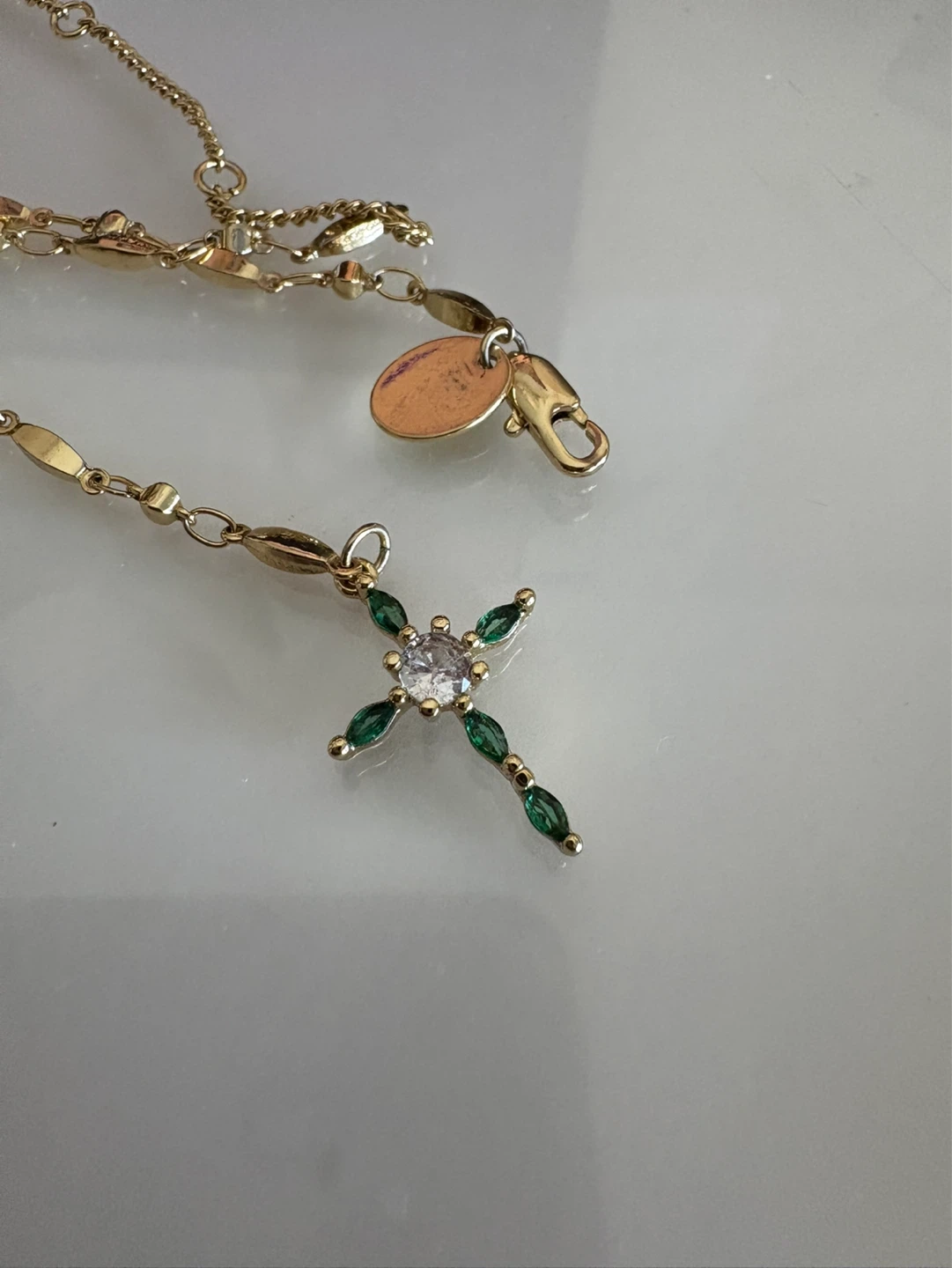 Rhodium Gold Necklace with peridot color Cross Pendant - photo 2