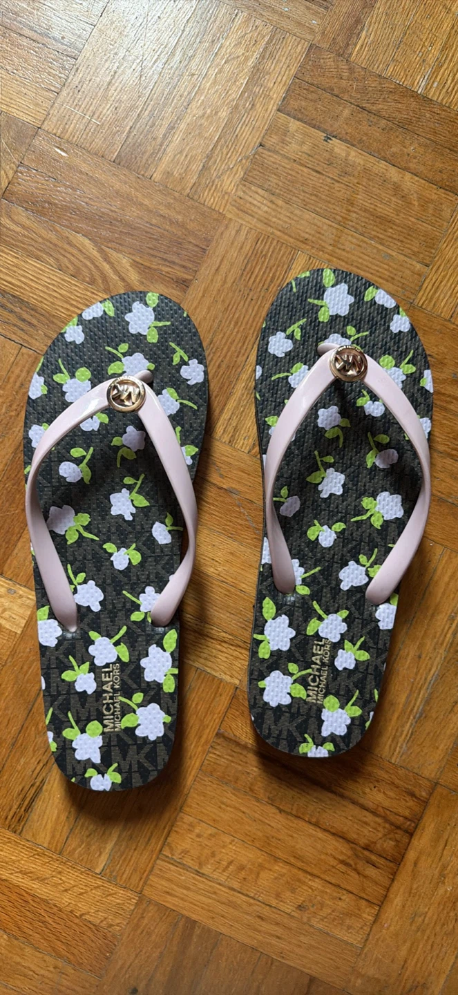 Michael Kors Women's Flip Flops Size 9