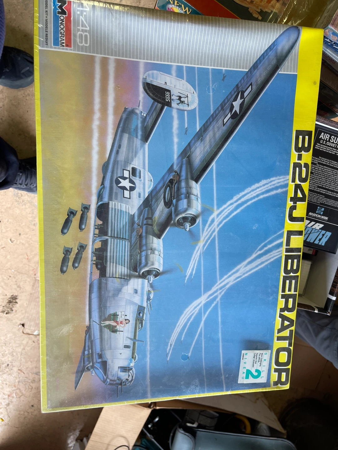 Monogram B-24J Liberator Model Kit 5608