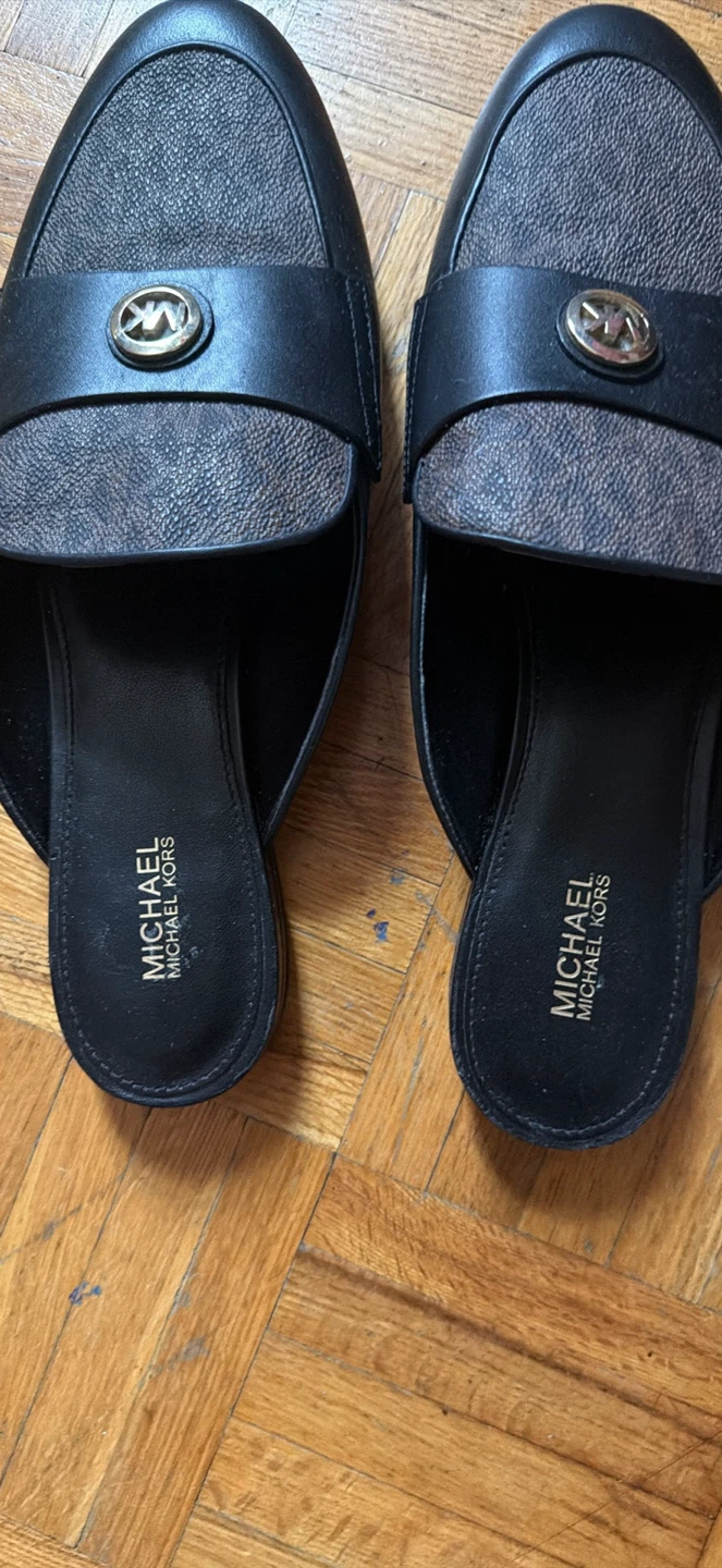 Michael Kors Black and Brown Logo Mule Flats Size 9 - photo 2