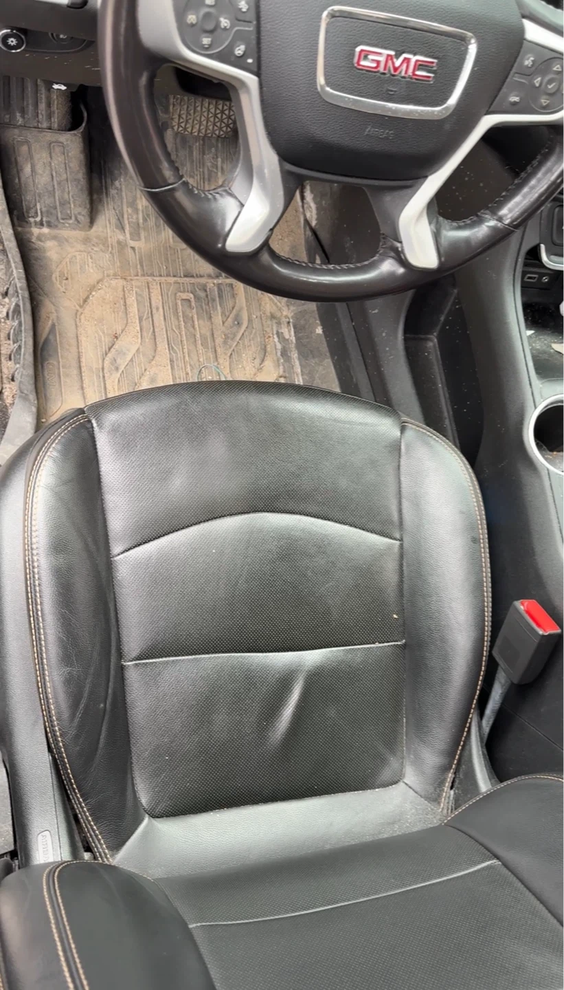 Professional Car Detailing | Interior & Exterior Services - photo 2