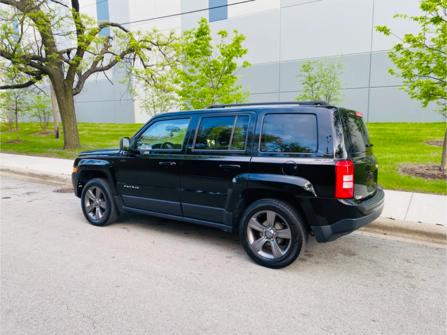 2015 JEEP PATRIOT $2500 cash firm - photo 3