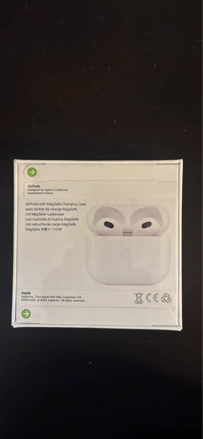 Apple AirPods (3rd Generation) with MagSafe Charging Case - photo 2