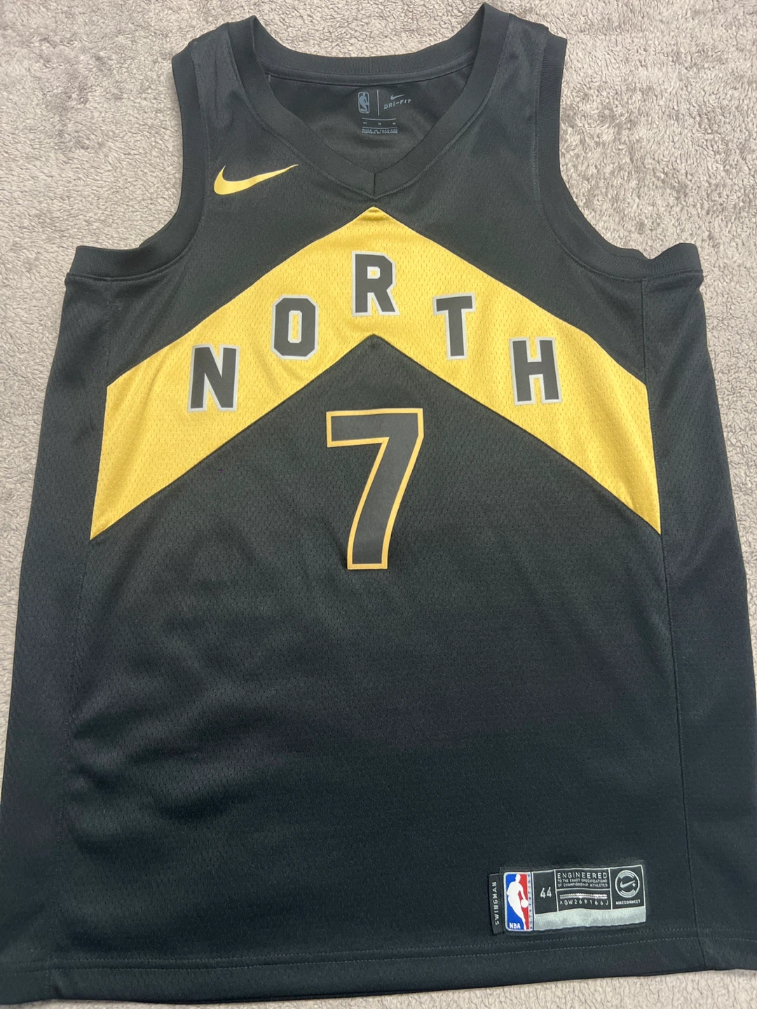 Mens Toronto Raptors Lowry Jersey Size Medium