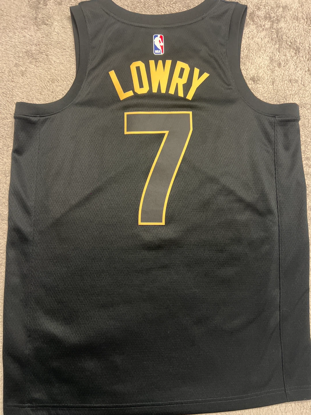 Mens Toronto Raptors Lowry Jersey Size Medium - photo 2