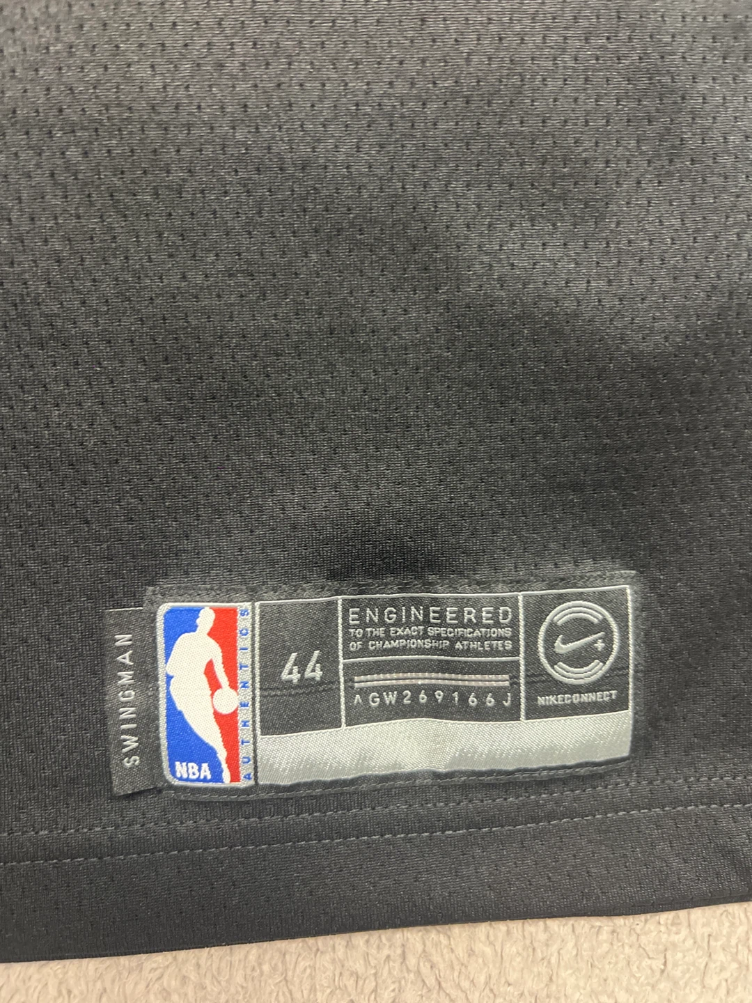 Mens Toronto Raptors Lowry Jersey Size Medium - photo 4