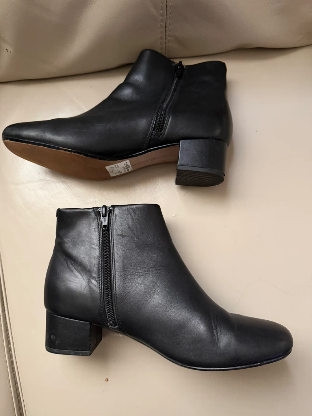 Clarks Black Leather Ankle Boots - photo 3