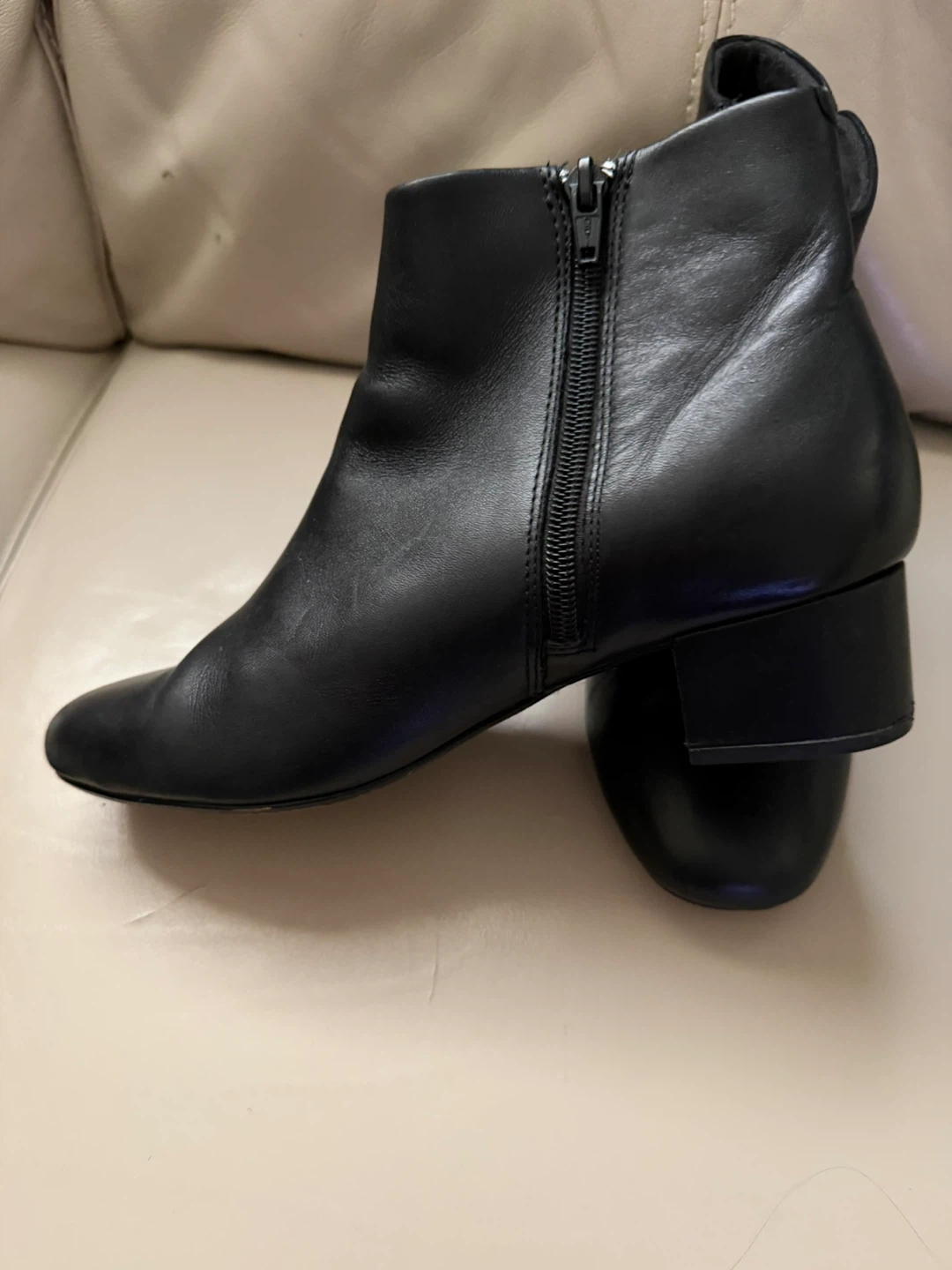 Clarks Black Leather Ankle Boots - photo 2