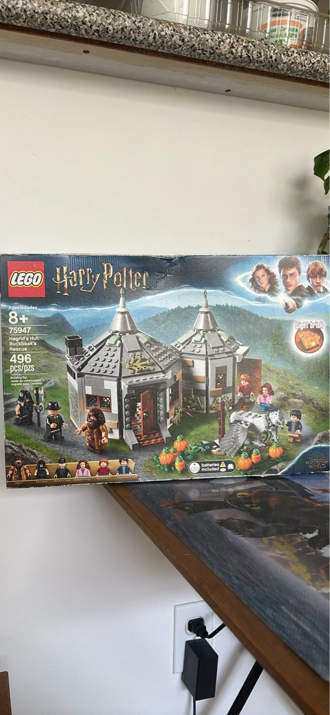 LEGO Harry Potter Hagrid's Hut: Buckbeak's Rescue Set 75947