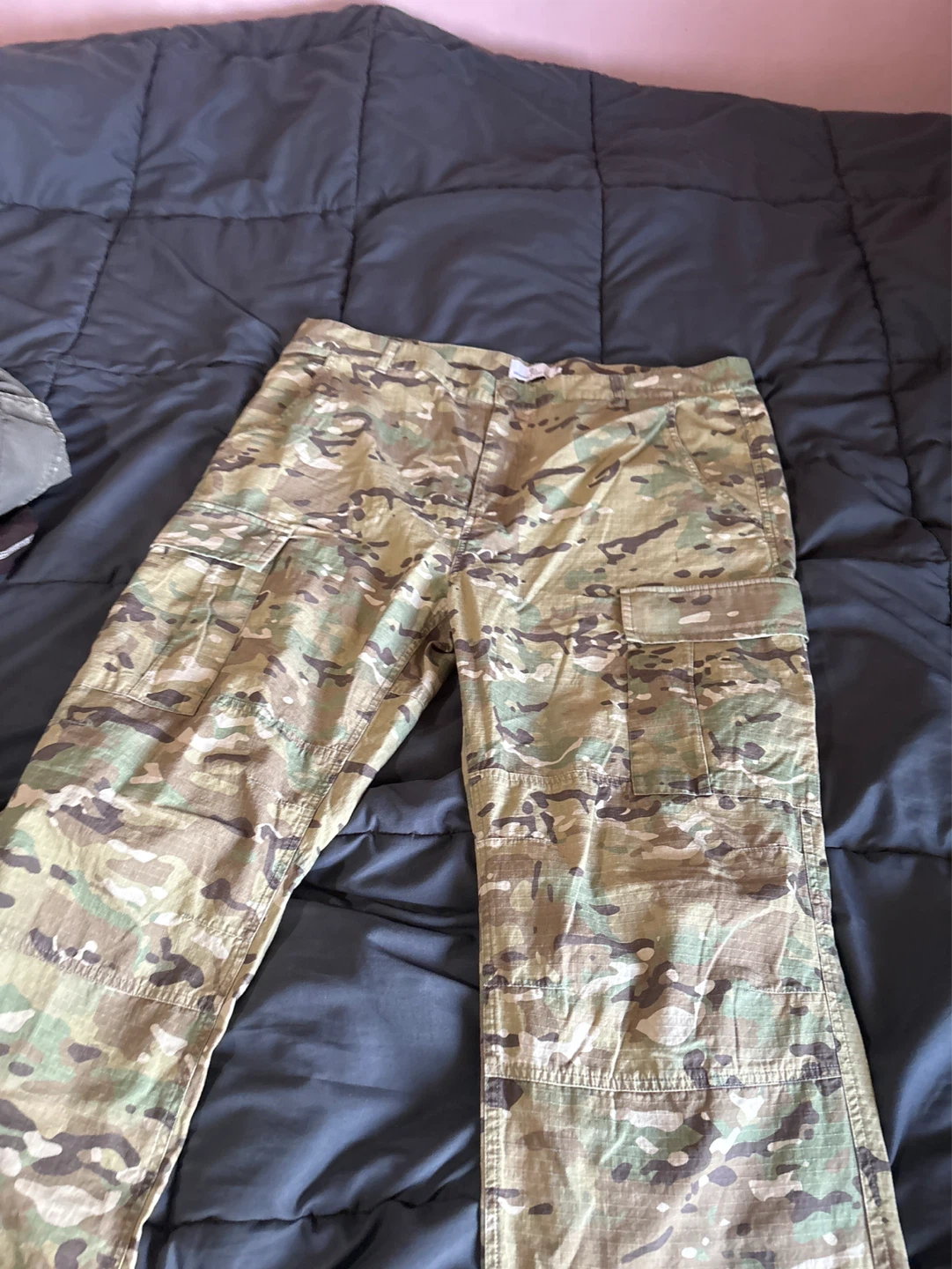 October's Very Own Camo Cargo Pants Size 40