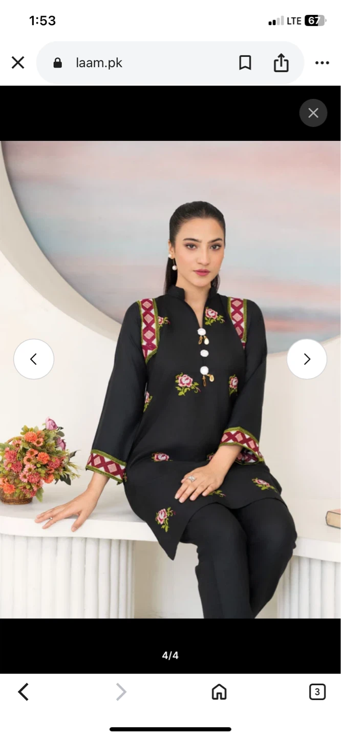 Laam Black Embroidered Kurta and Pants Set - photo 2