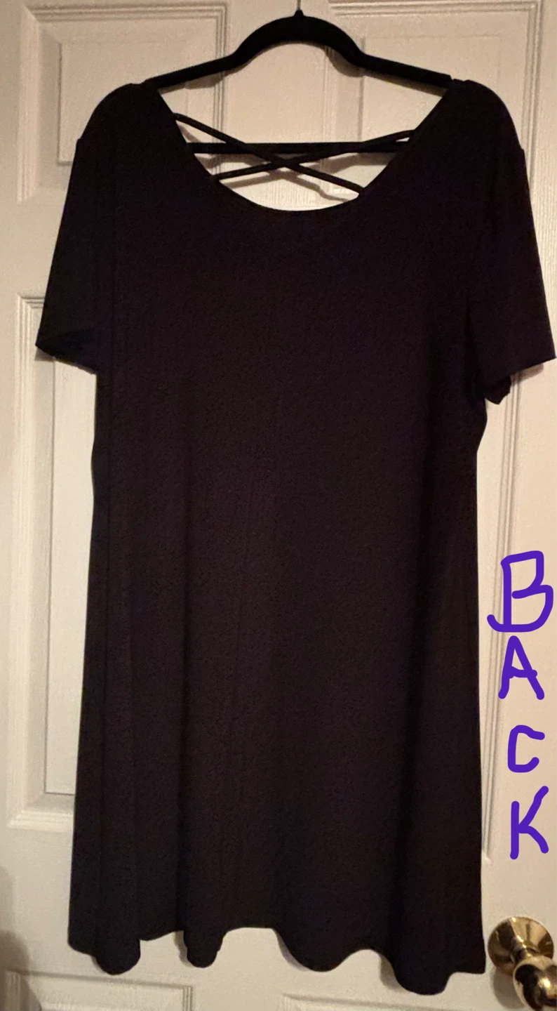 Black Criss-Cross Back T-Shirt Dress - photo 2