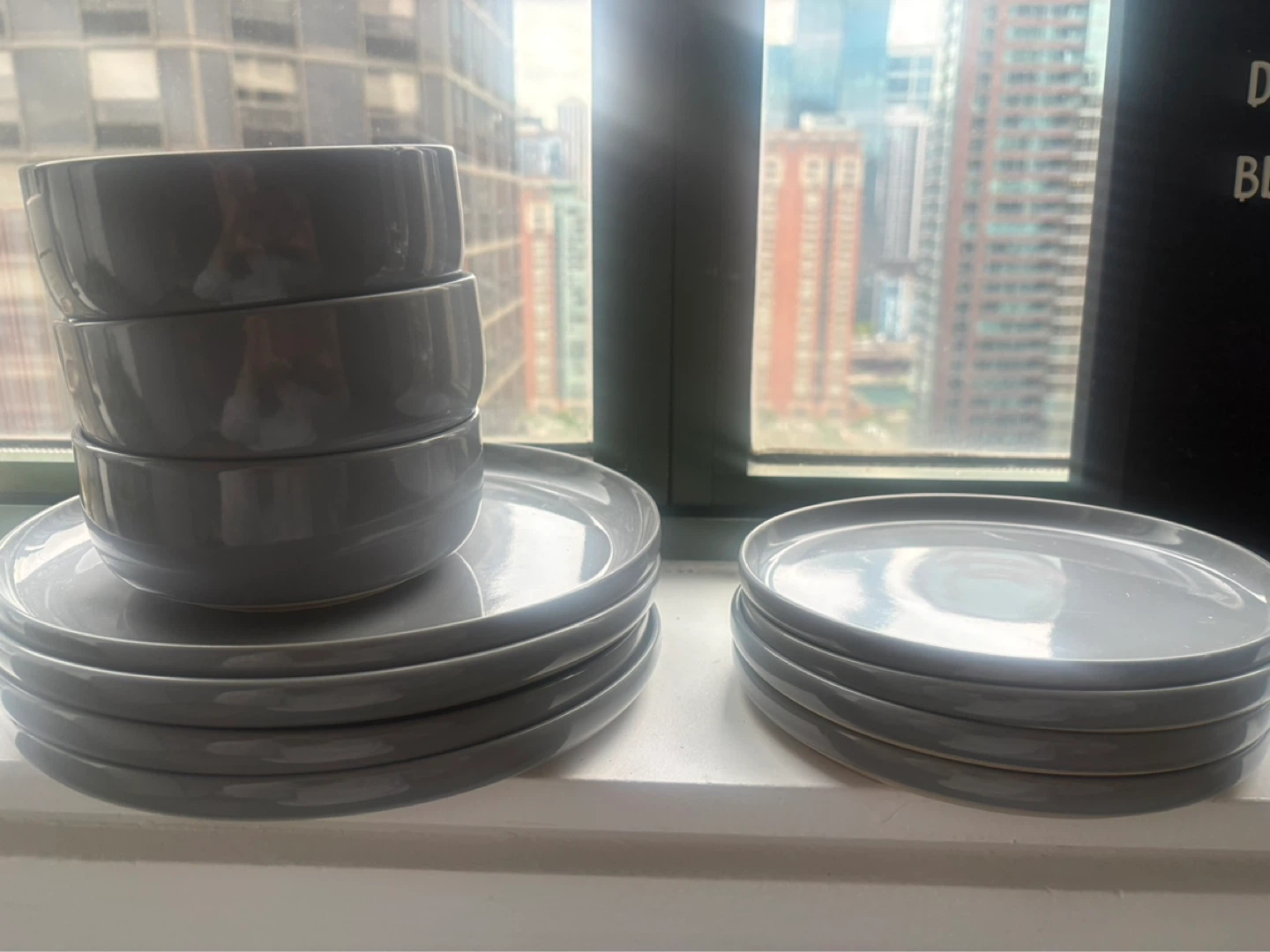 Famiware Ceramic Bowls and Plates Set