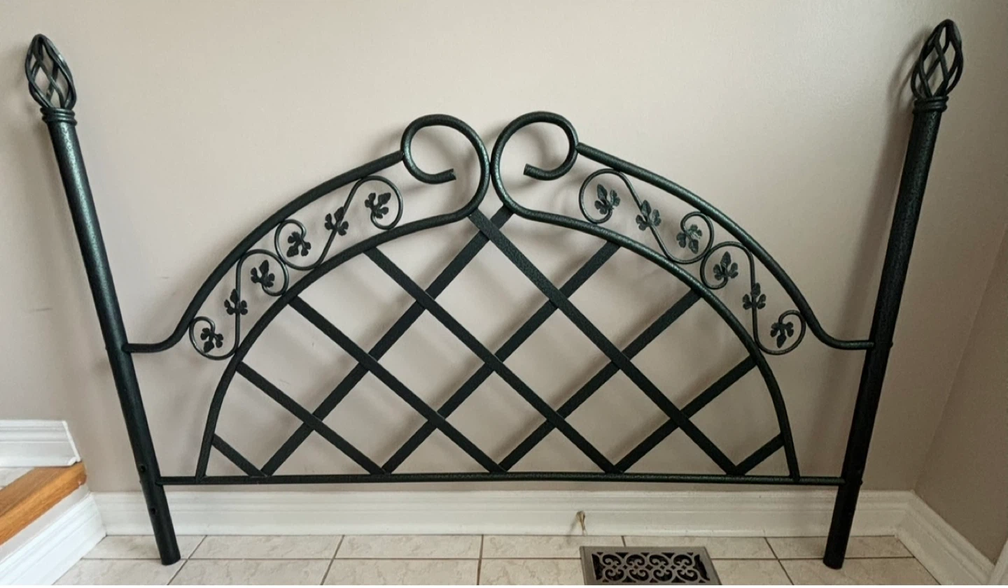Green/Black Metal Headboard with Scroll and Lattice Design - photo 3