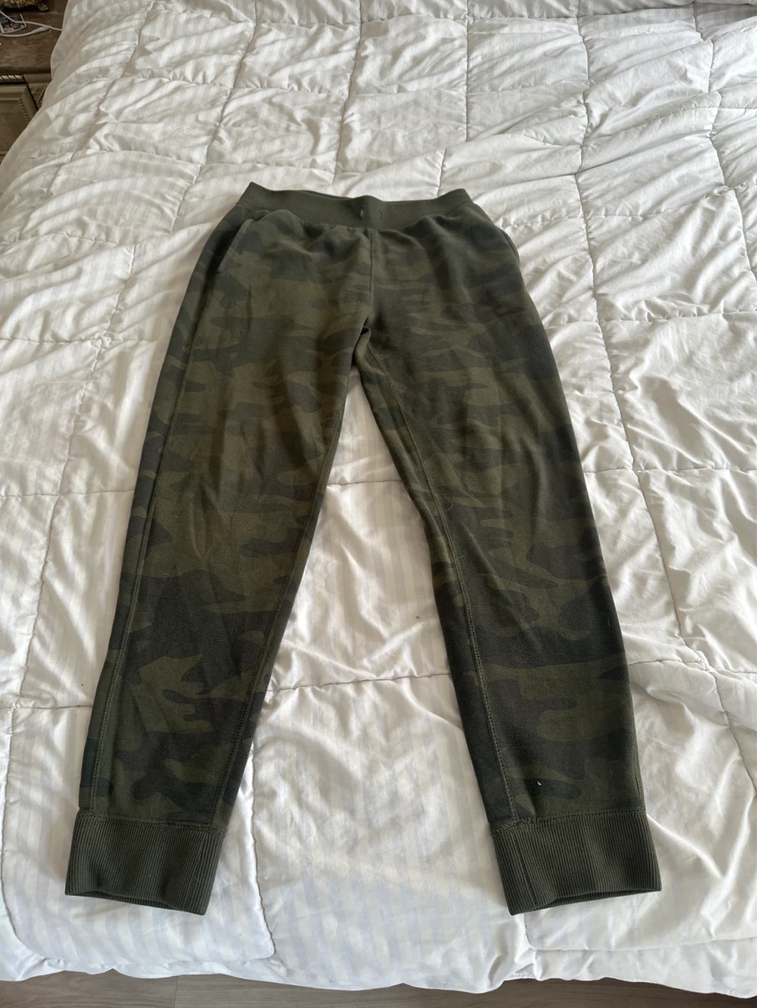 AMNESIA Camo Joggers - Size S/P - photo 2