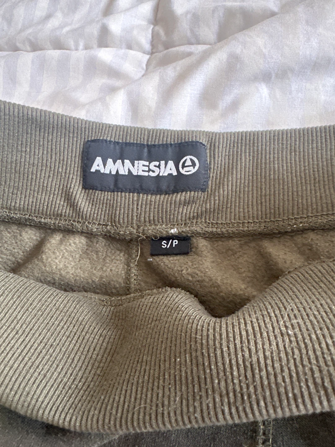 AMNESIA Camo Joggers - Size S/P - photo 3