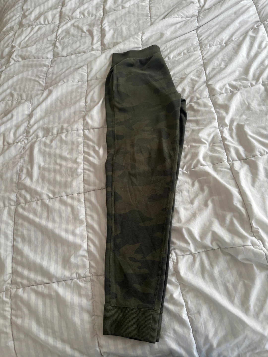 AMNESIA Camo Joggers - Size S/P
