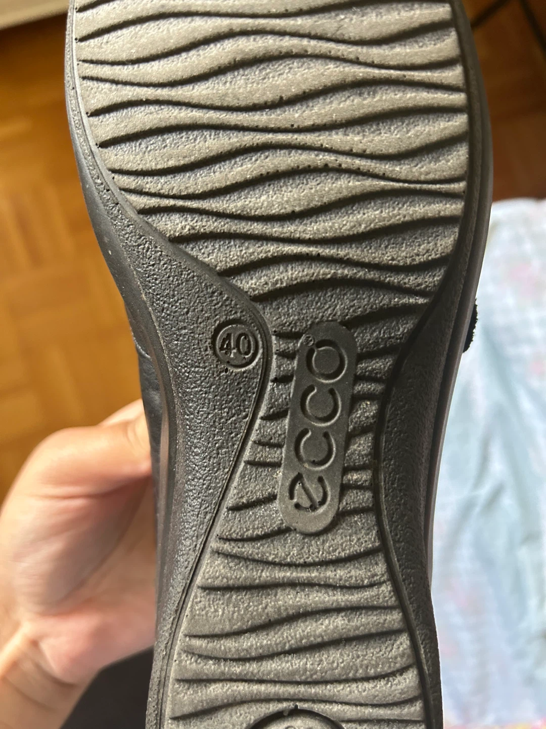 ECCO Black Leather Hook-and-Loop Shoes - Size 9 Women’s - photo 3