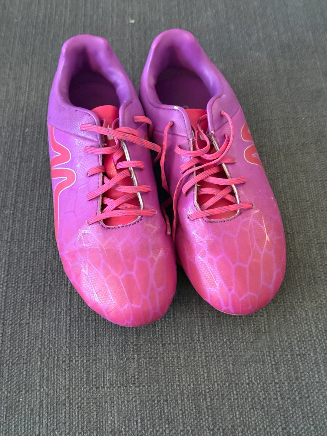 Mitre Pink Soccer Cleats - Girls Size 5