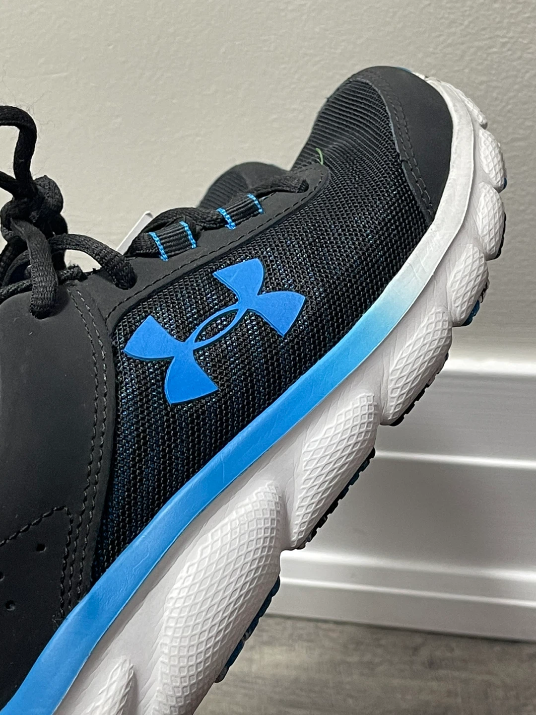 Under Armour Running Shoes - Black & Blue - Youth Size 4Y - photo 2