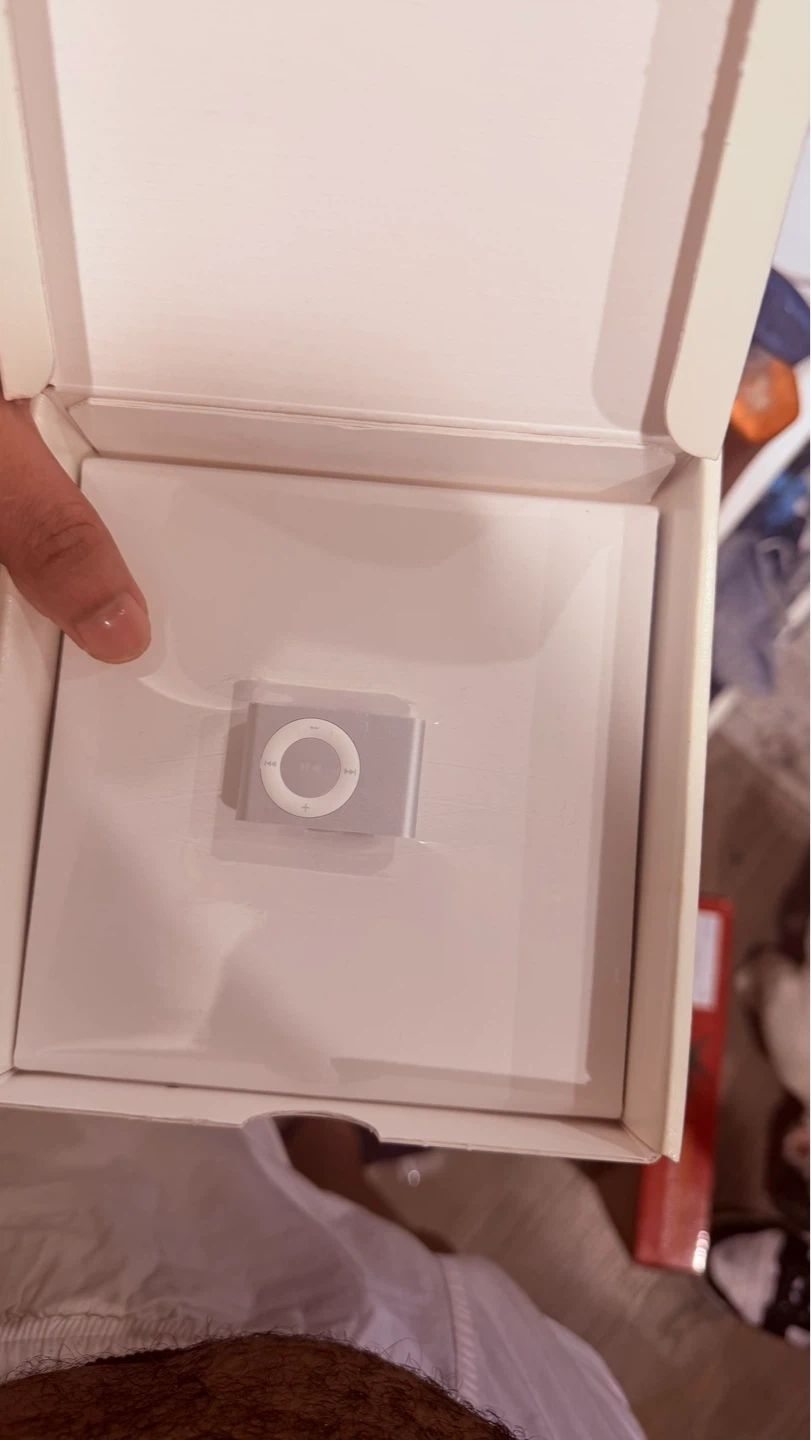 Apple iPod Shuffle (Silver)