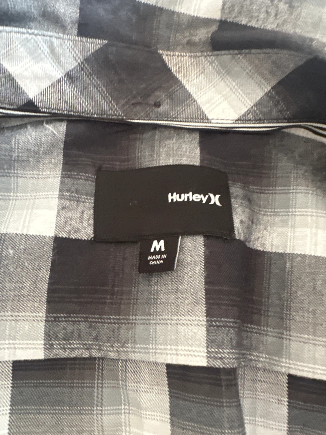 Hurley Plaid Long Sleeve Shirt - Men's Size Medium - photo 2